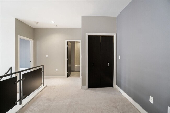 Foto del edificio - 735 Harrison Ave