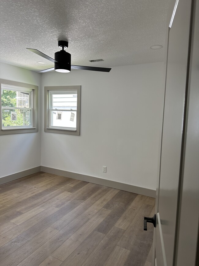 Building Photo - 2907 Jersey Ave
