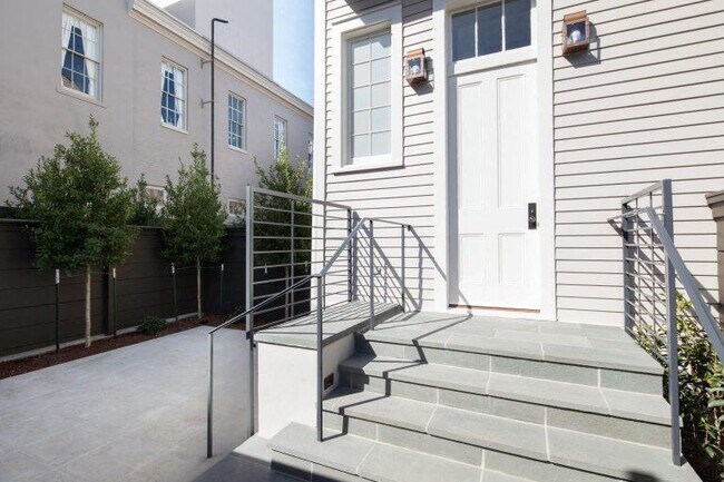 Foto del edificio - Townhomes at Saint Anna