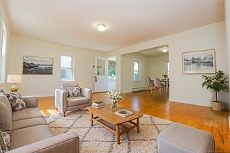 Building Photo - 257 Litchfield St