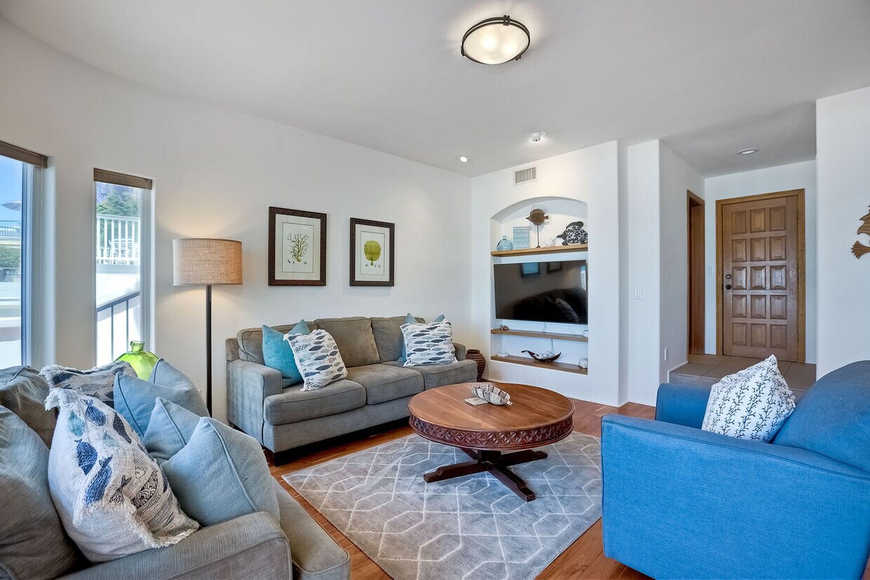 Foto principal - 2751 Ocean St