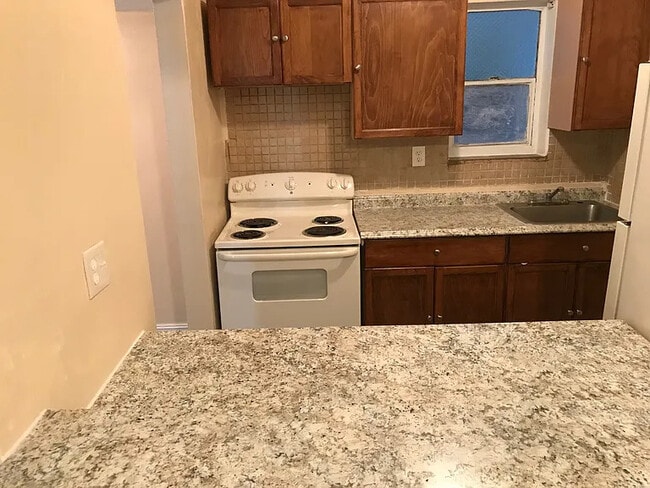 Photo - 13725 NE 3rd Ct House