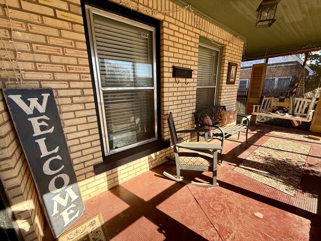 Foto del edificio - Furnished Short Term Rental