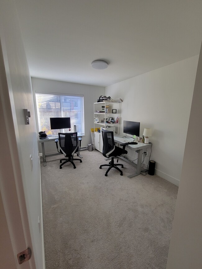 Building Photo - 2267 Mckenzie Rd