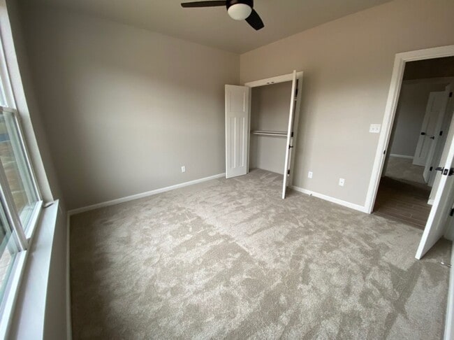 Building Photo - Brand new home in a great and growing area of Shawnee.