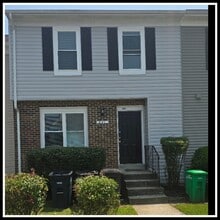 Building Photo - 821 St Michaels Dr