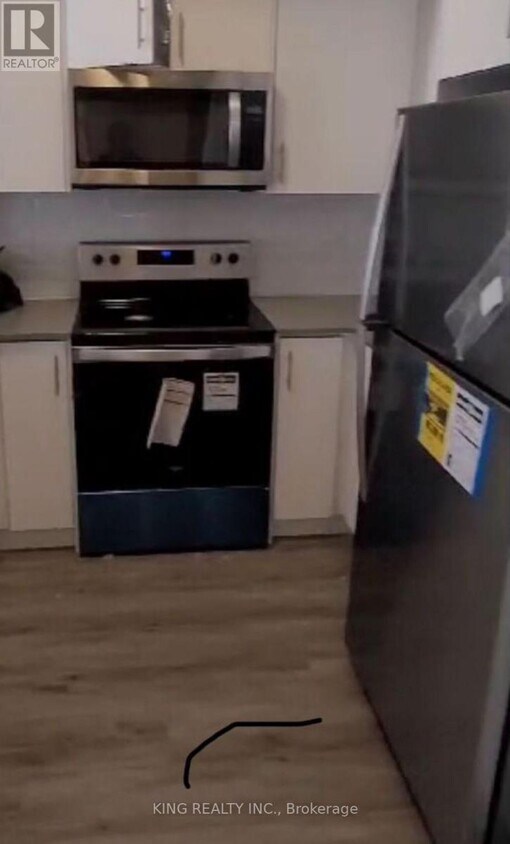 Primary Photo - 3550 Colonial Dr