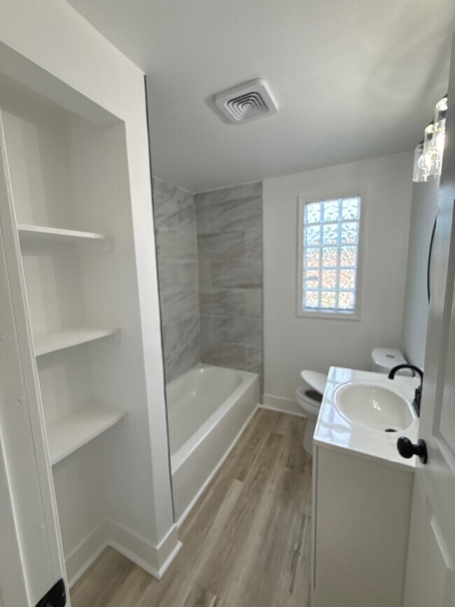 Foto del edificio - 7209 Brookcrest Dr