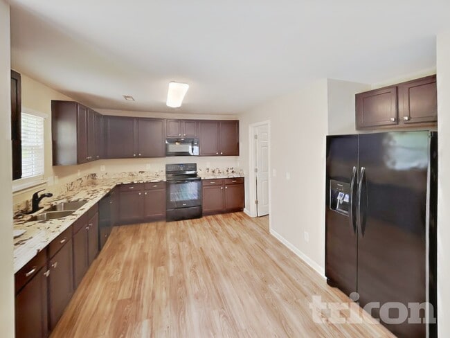 Building Photo - 2095 Bethany Trace Ln