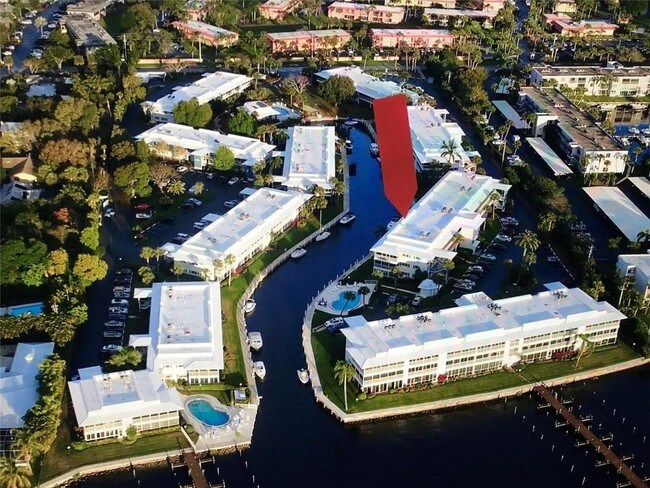 Building Photo - 1866 SW Palm City Rd