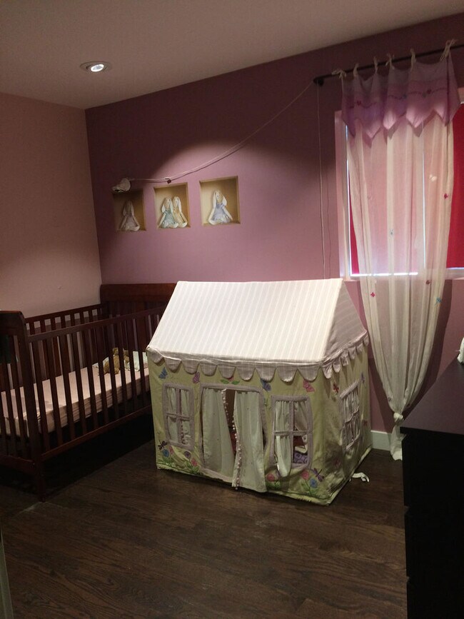 Foto del edificio - 9059 Oneill Dr