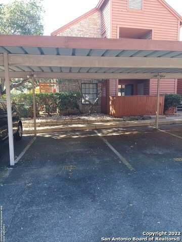 Building Photo - 13018 Heimer Rd