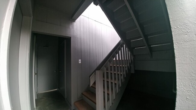 Foto del edificio - MOVE IN READY!! 2-Bedroom Boulder Condo