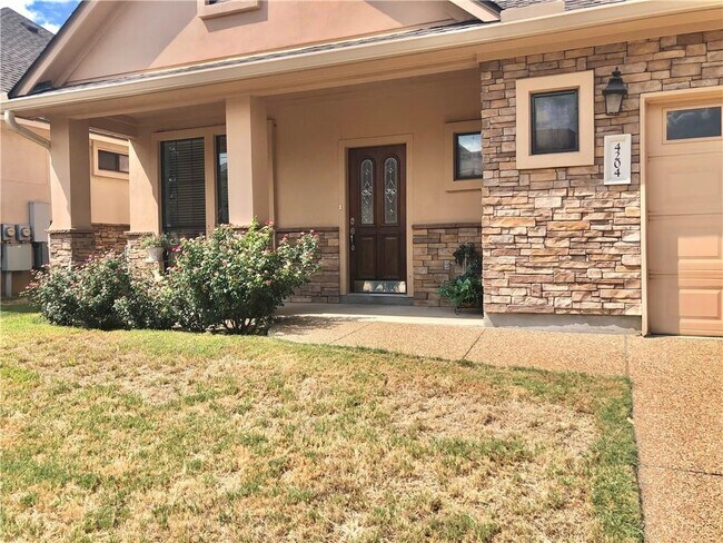 Foto del edificio - 4204 Wild Iris Ln