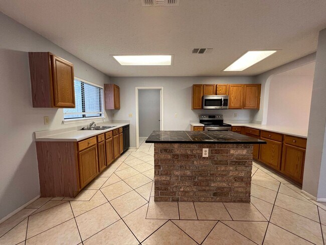 Building Photo - CUTE ONE STORY IN LONGS CREEK***3 BEDROOM ...