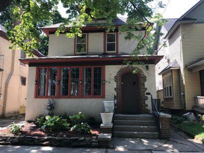 Foto principal - 611 W Walnut St