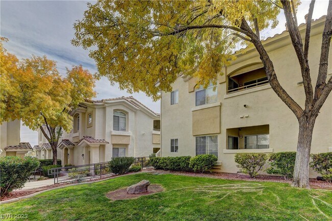 Foto del edificio - 1311 Red Gable Ln