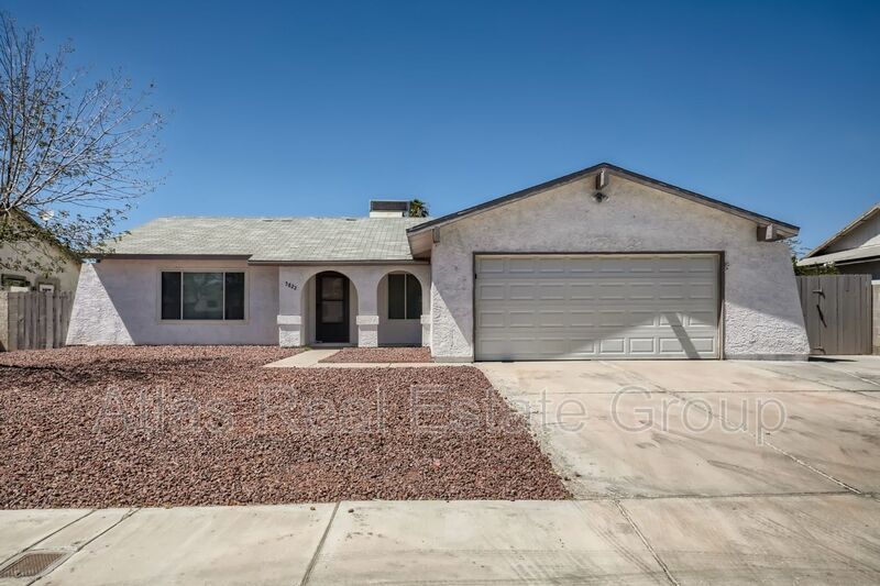 Primary Photo - 5822 Queenstown Way