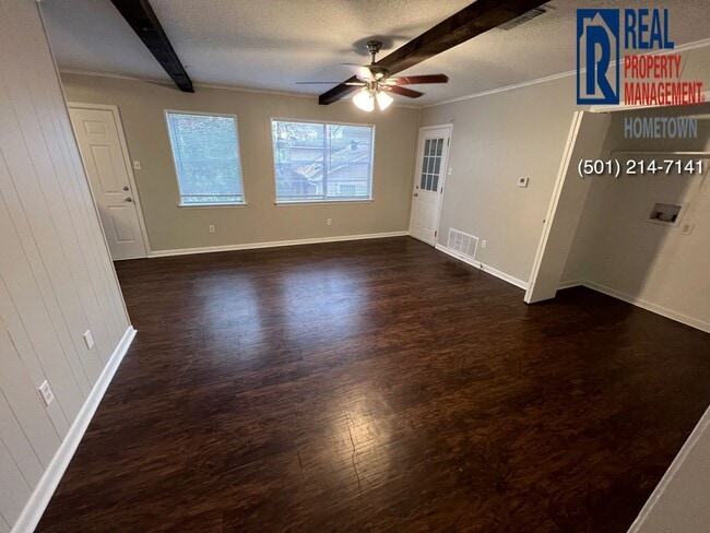 Foto del edificio - 3211 Duke Ct