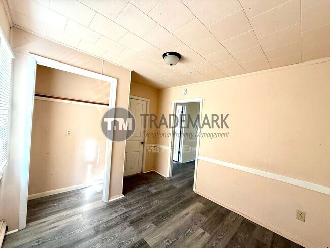 Foto del edificio - 202 W Church St