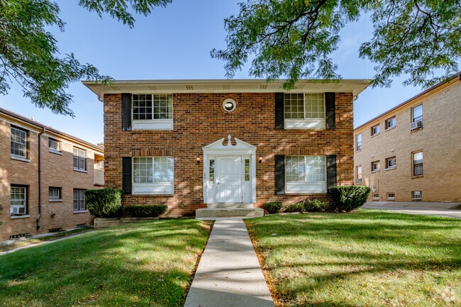 Building Photo - Longfellow Gardens Apartment Homes