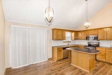 Foto del edificio - 419 Wildflower Ln