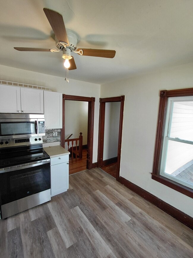 Building Photo - Bullmans