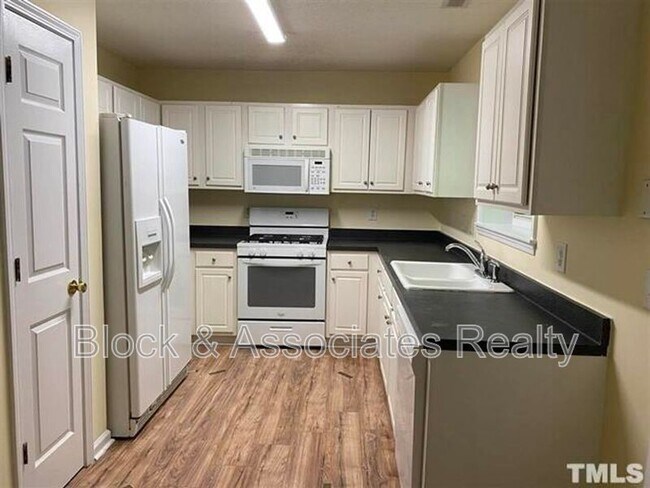 Foto del edificio - 112 Brierridge Dr