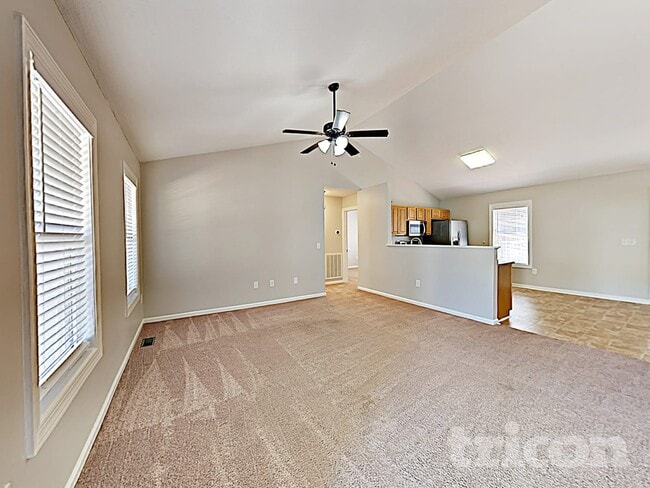 Foto del edificio - 923 Loch Lomond Cir