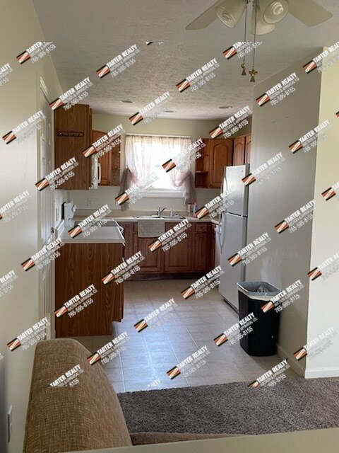 Foto del edificio - 104 Rose Ln