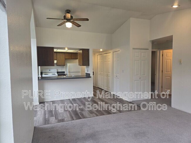 Foto del edificio - 1720 Texas St