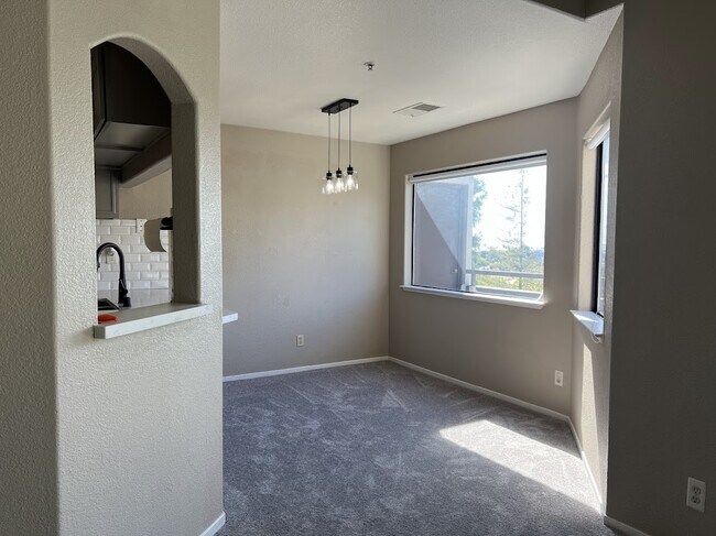 Dining area - 21103 Gary Dr