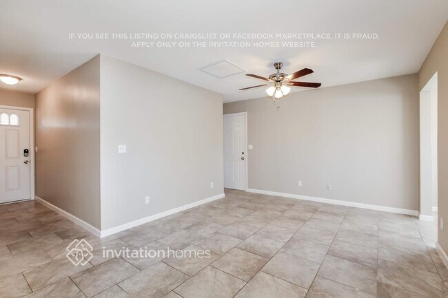 Building Photo - 2720 E Michelle Dr