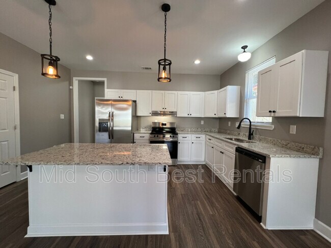 Building Photo - 1637 Netherwood Ave