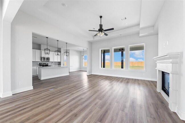 Building Photo - 3511 Palm Crest Dr
