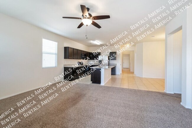 Foto del edificio - 5065 E Black Opal Ln