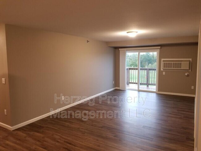 Foto del edificio - 1770 10th Ave E