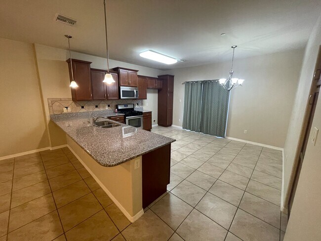 Foto del edificio - 6132 E Overlook Ln