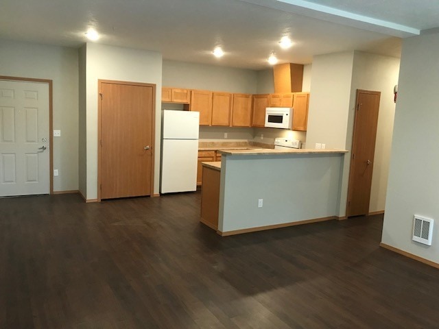 Building Photo - Salnave Glen Apartments