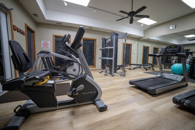 Gimnasio las 24 horas, los 7 días de la semana - East Mountain Apartments