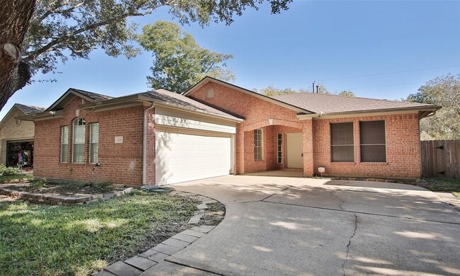 Building Photo - 1126 Colonial Heights Dr