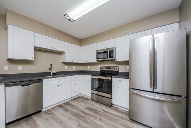 Building Photo - 1719 Orange View Way