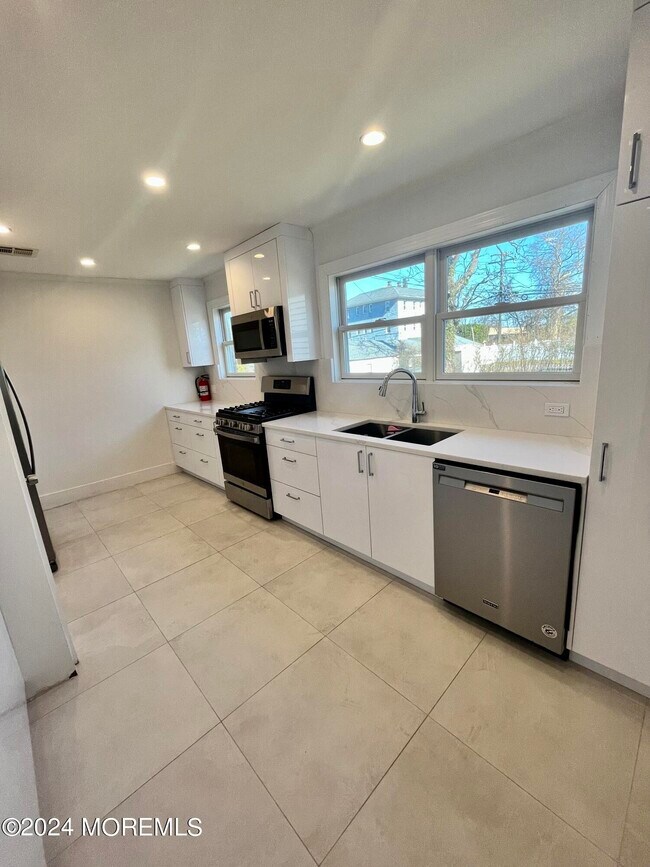 Foto del edificio - 13 Wyckoff St
