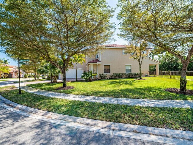 Foto del edificio - 17464 SW 47th Ct