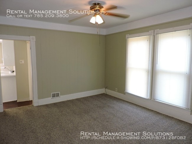 Building Photo - 1912 SW Buchanan St. - 2 BR 1 Bath
