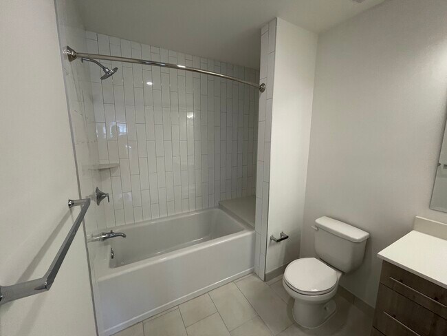 Foto del edificio - 7885 NW 107th Ave