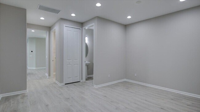 Foto del edificio - 363 Harborside Dr