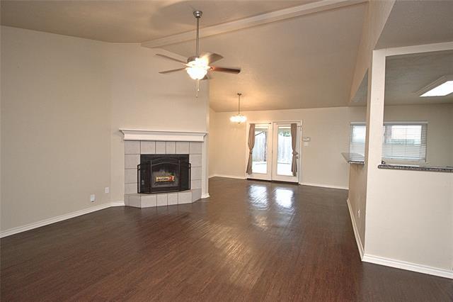 Foto del edificio - 3816 Hackberry Ln