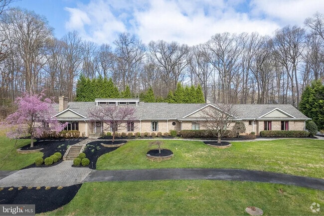 Building Photo - 4233 Buckskin Wood Dr