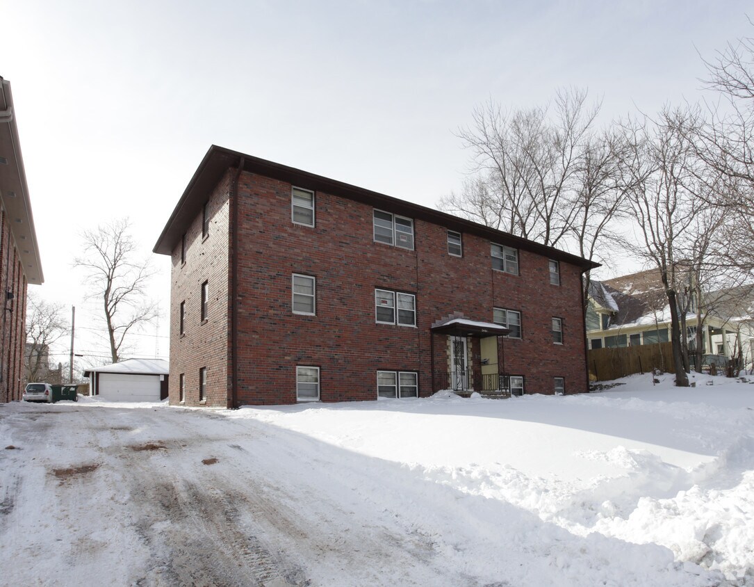 Primary Photo - 3401 California St